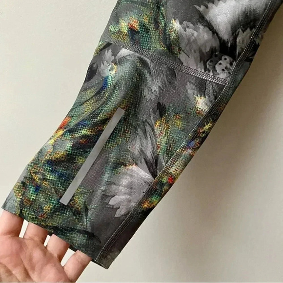 Adidas Energy Running Floral Crop Leggings Size Small Gray Climacool - Picture 8 of 13